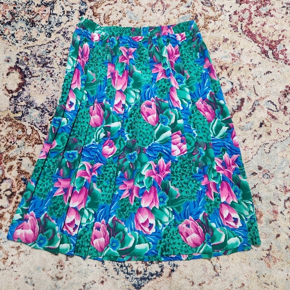 Leslie Fay Dresses & Skirts - Vintage 90s Plus Size Floral Pleated Midi Skirt Estimated Size L / XL